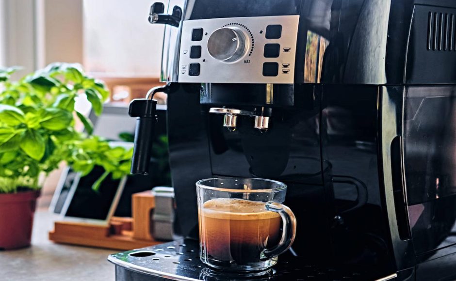 Top Bean to Cup Coffee Makers: Features, Reviews, and Buying Tips